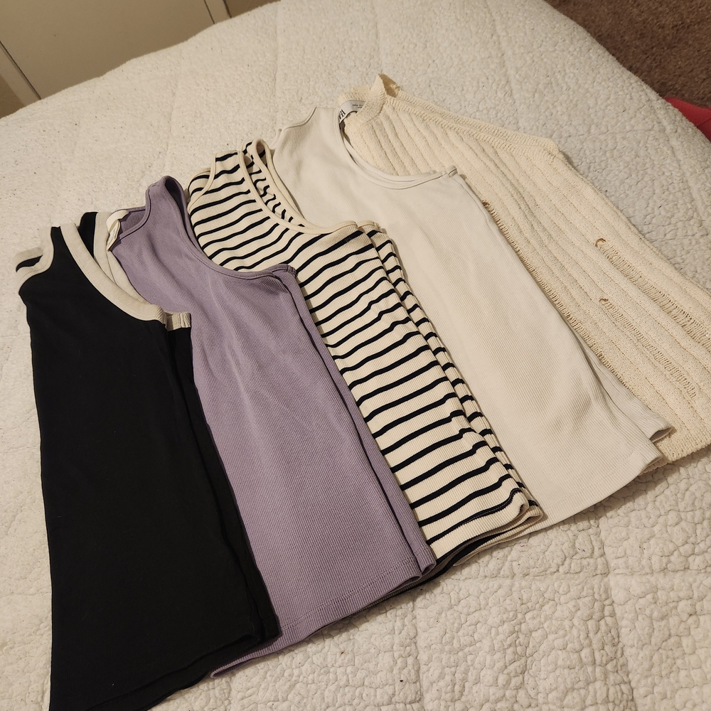 Bundle Of Sleeveless shirts